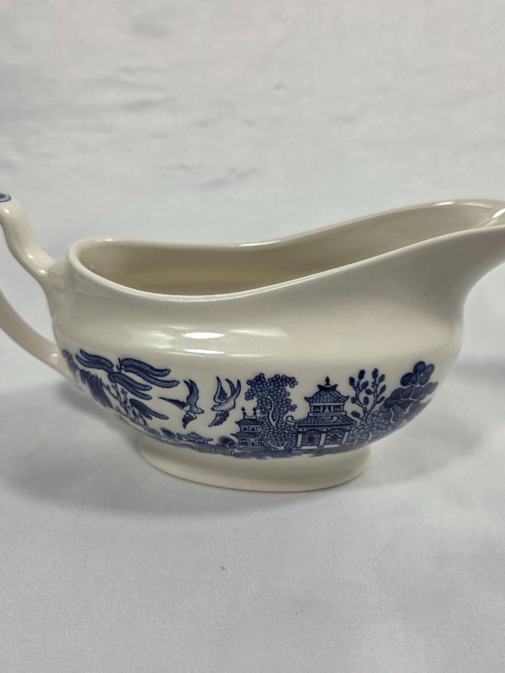 Churchill Willow Blue Gravy Boat Georgian Shape Earthenware England